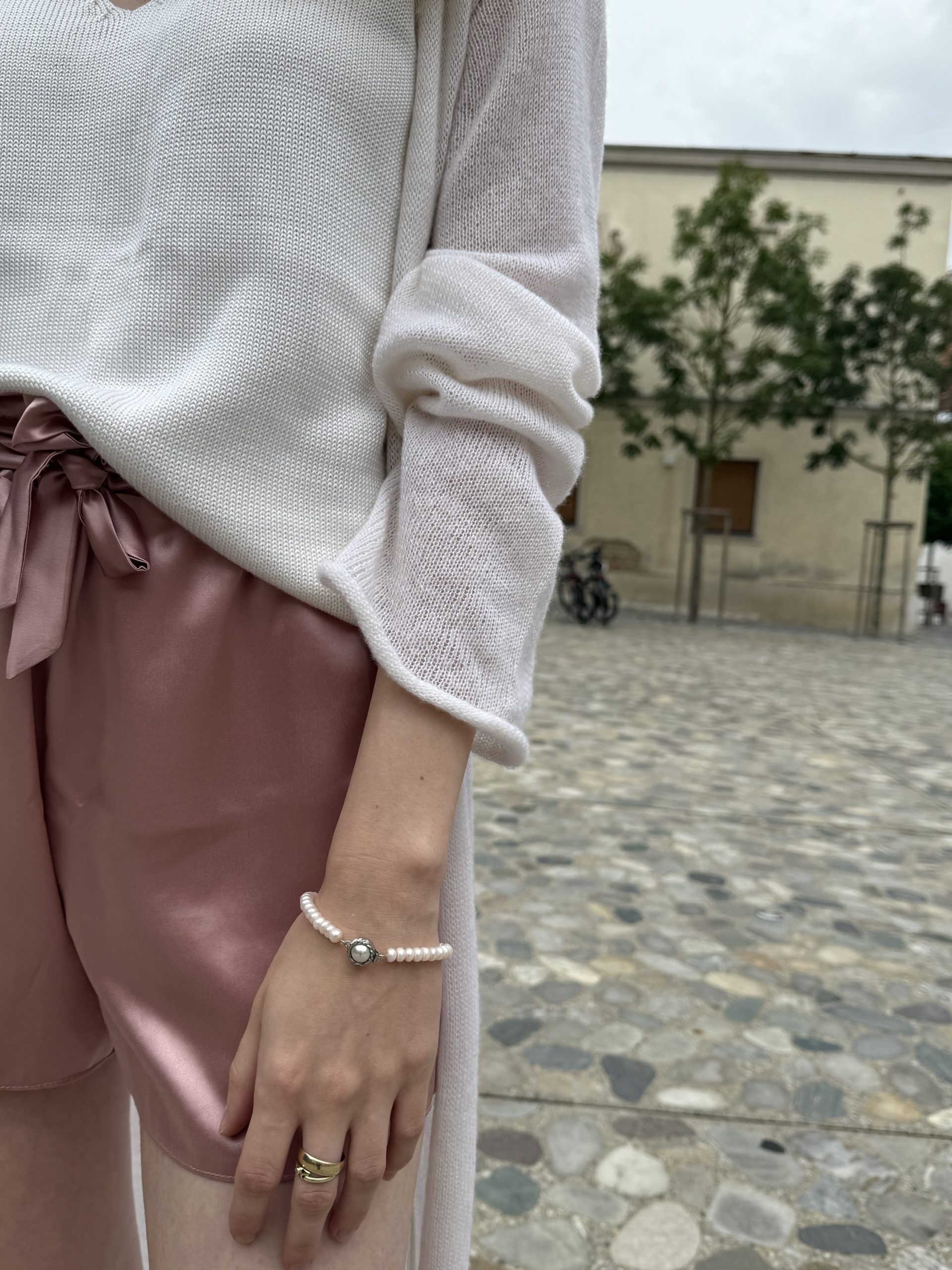 1. Svilene kratke hlače Cherry pink