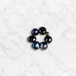 Obroček iz črnih naravnih biserov